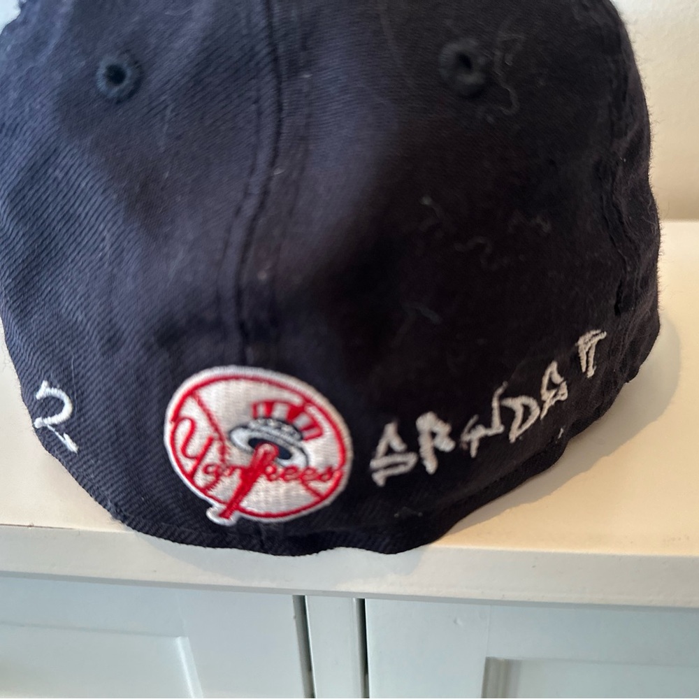 NY Yankees baseball Cap - Picture 2 of 3
